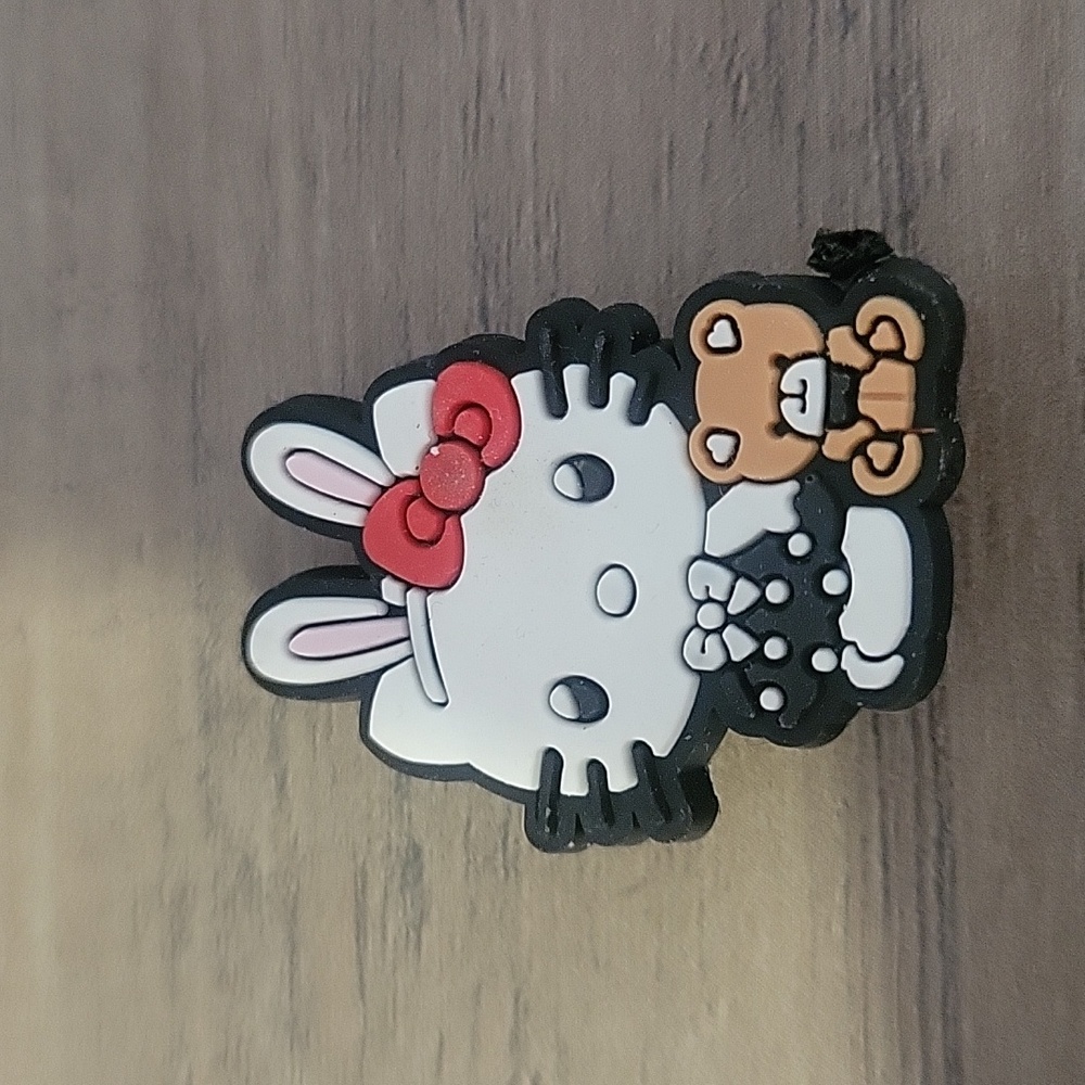Hello Kitty Shoe Charms Set - Picture 2 of 5